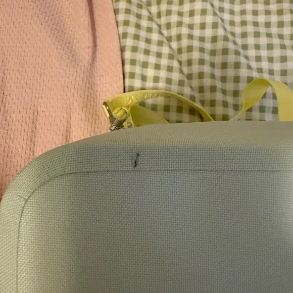 Stanley Women's Yellow and Mint Lunchbag - Picture 5 of 5